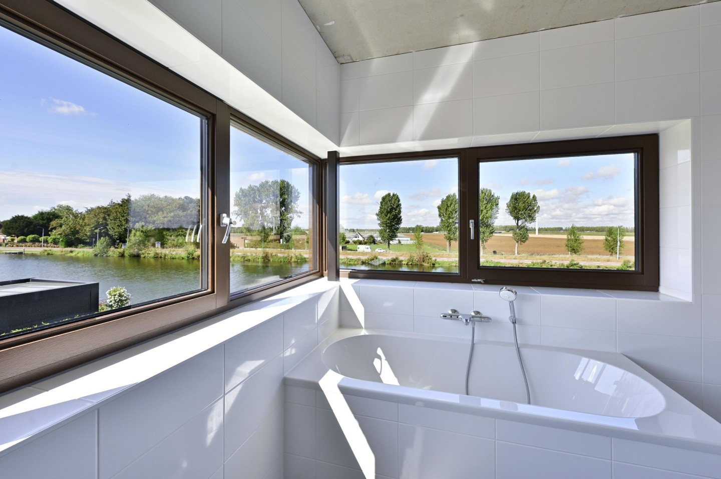 Vrijstaande woning te koop: Boeghof 6, Leimuiden