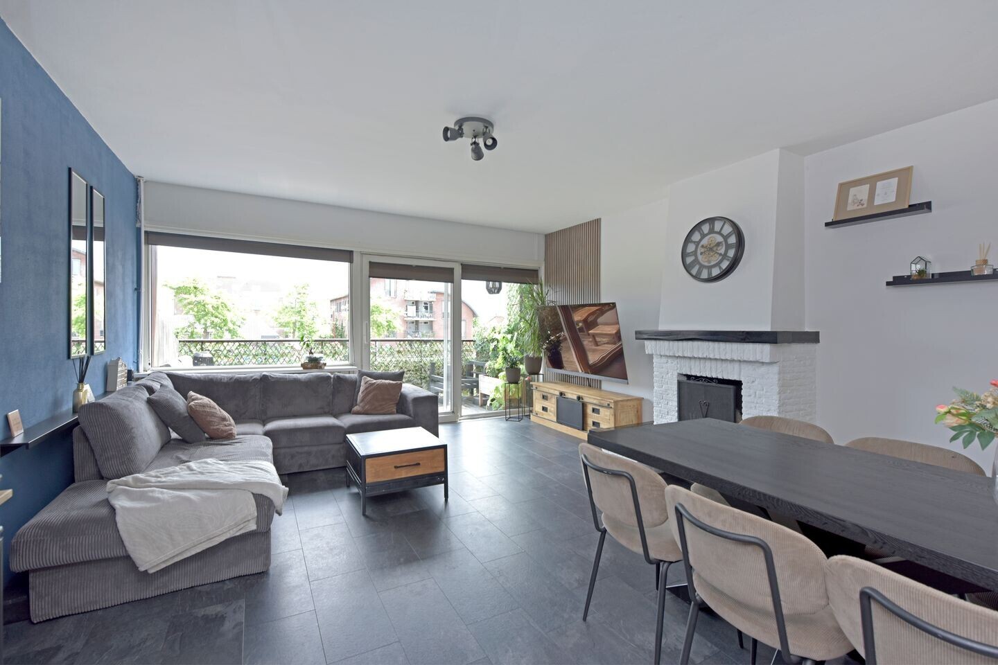 Appartement te koop: Weerenstraat 12, Ter Aar