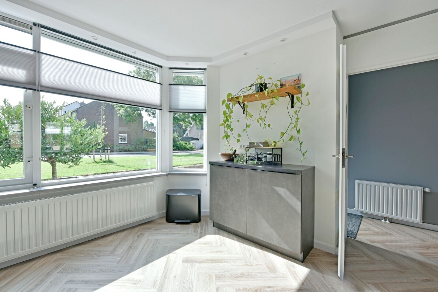 Tussenwoning te koop: W. Ontzigtstraat 6, Ter Aar