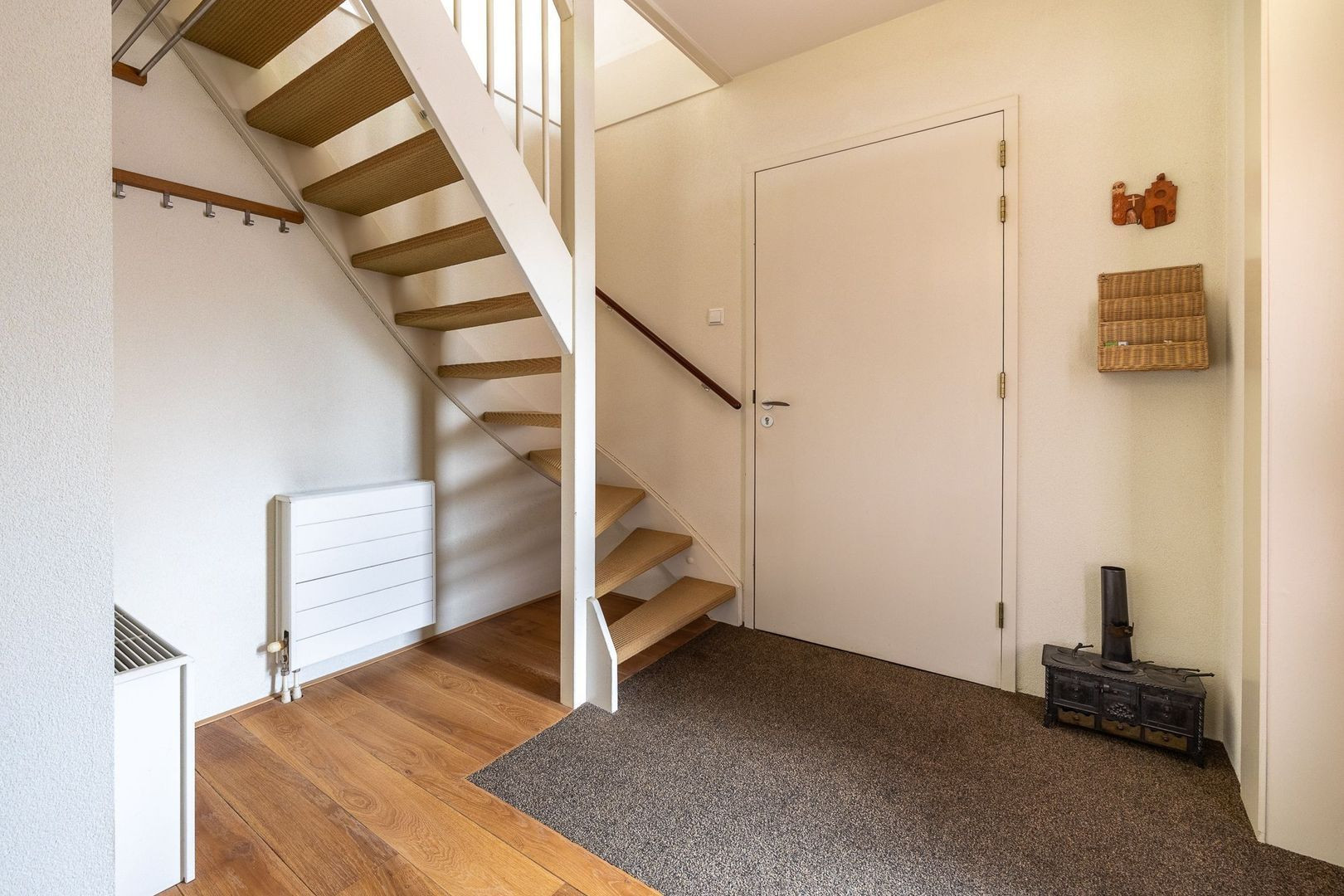 Twee-onder-één-kap te koop: D. Hofstedestraat 13, Ter Aar