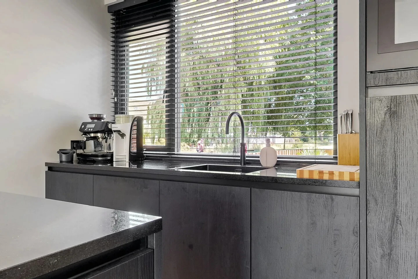 Hoekwoning te koop: Hoogerheijdestraat 34, Ter Aar
