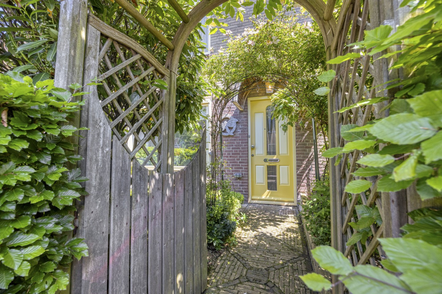 Tussenwoning te koop: Waterlelielaan 4, Rijnsaterwoude