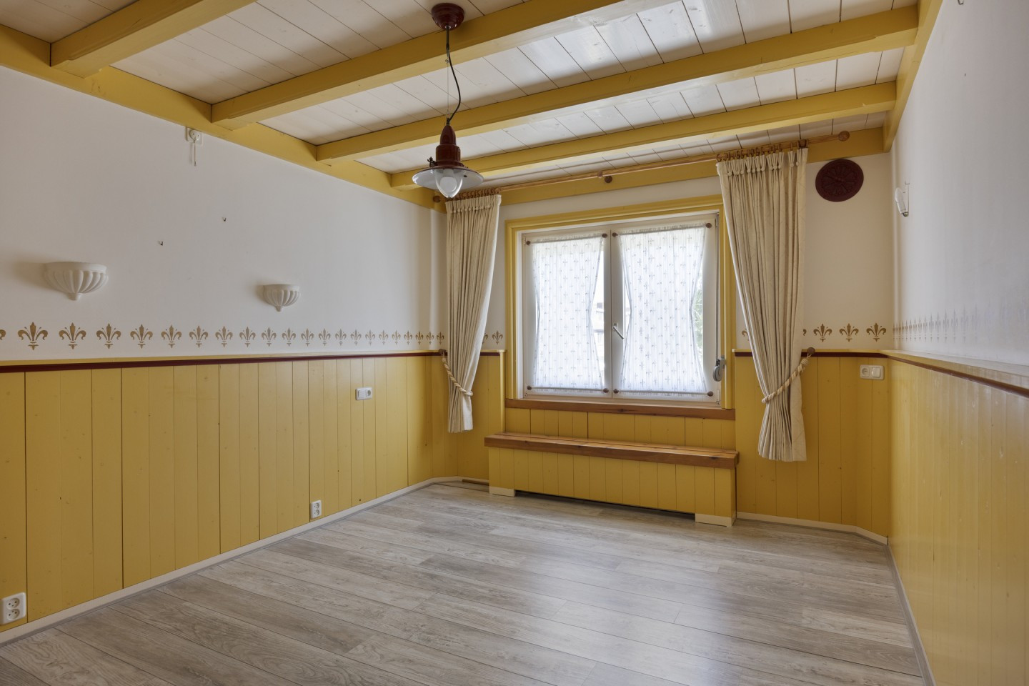 Tussenwoning te koop: Waterlelielaan 4, Rijnsaterwoude