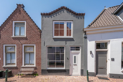 Brugstraat 8
