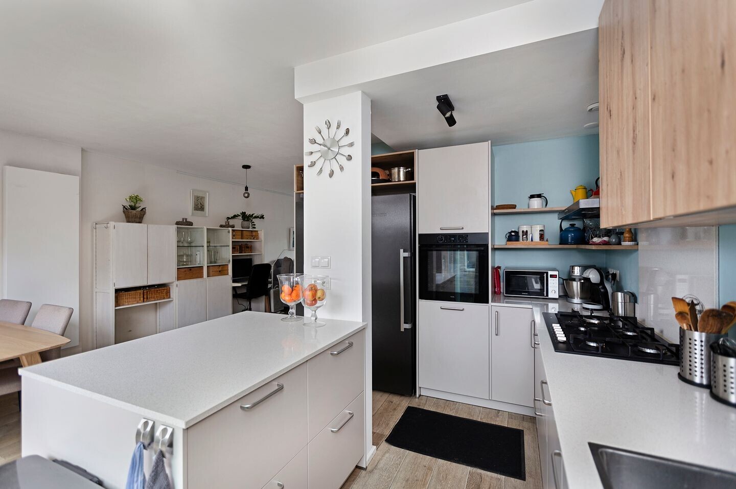 Tussenwoning te koop: Vinkebuurt 57, Zwammerdam