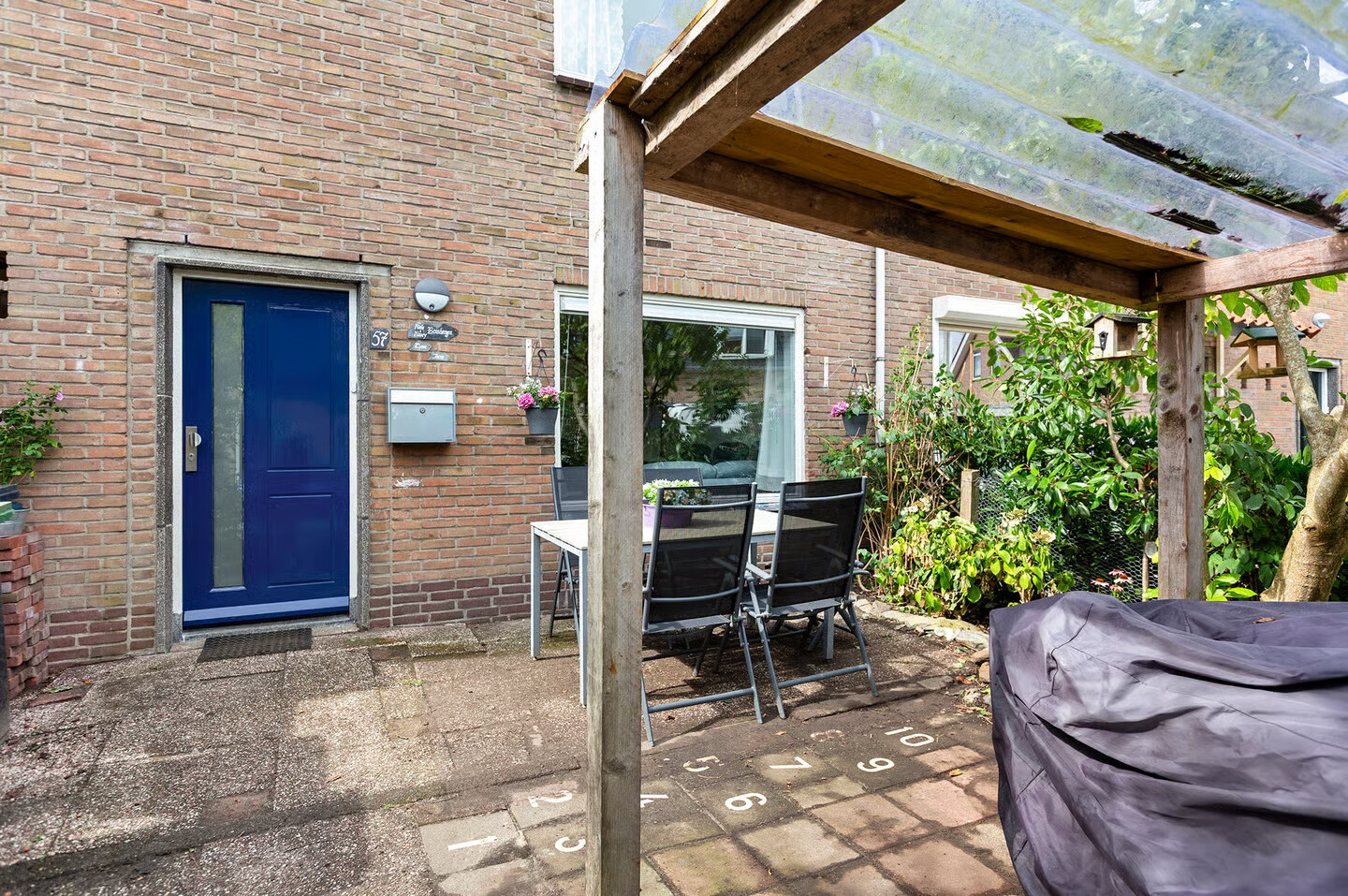 Tussenwoning te koop: Vinkebuurt 57, Zwammerdam
