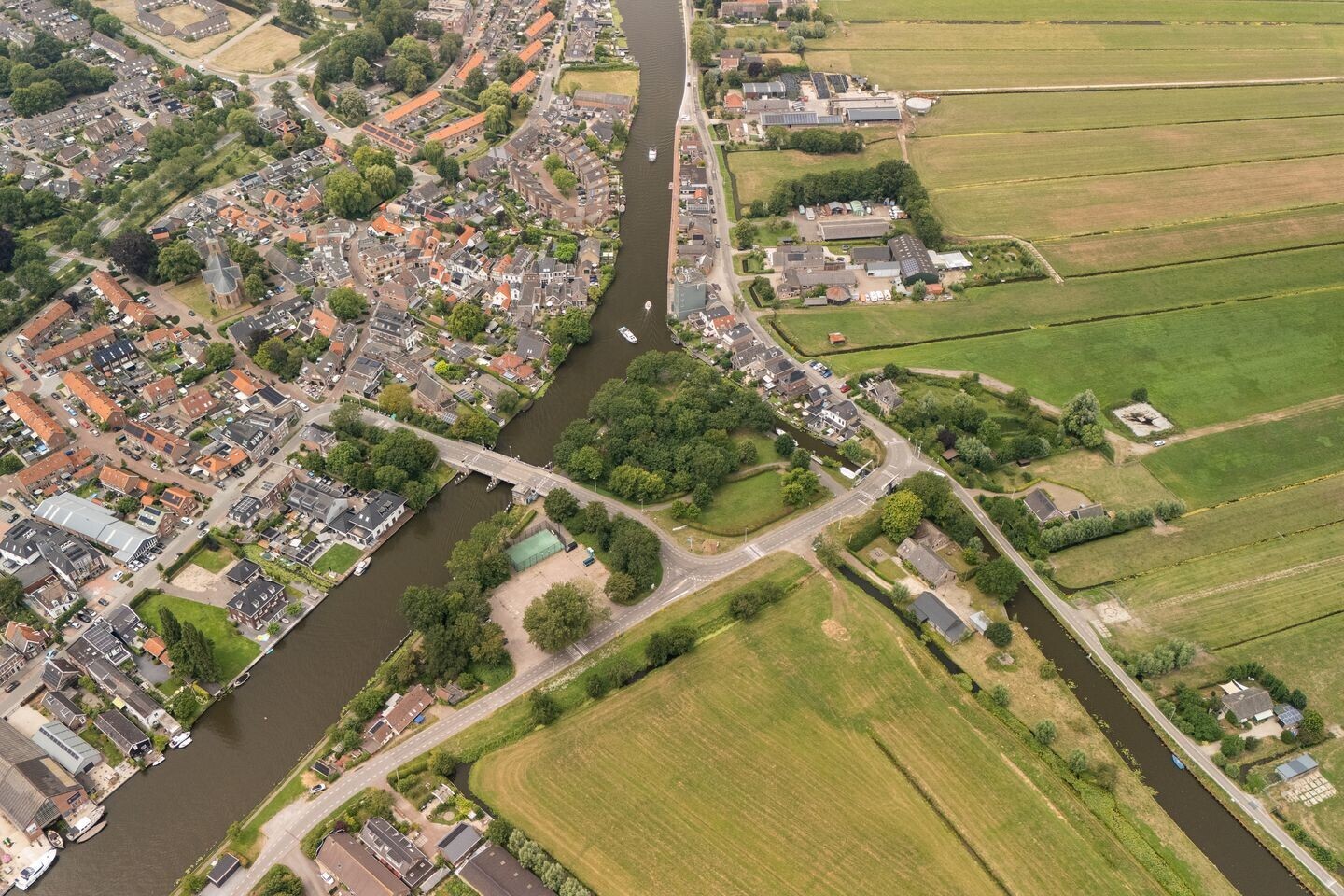 Vrijstaande woning te koop: Buitenkerk 80, Zwammerdam