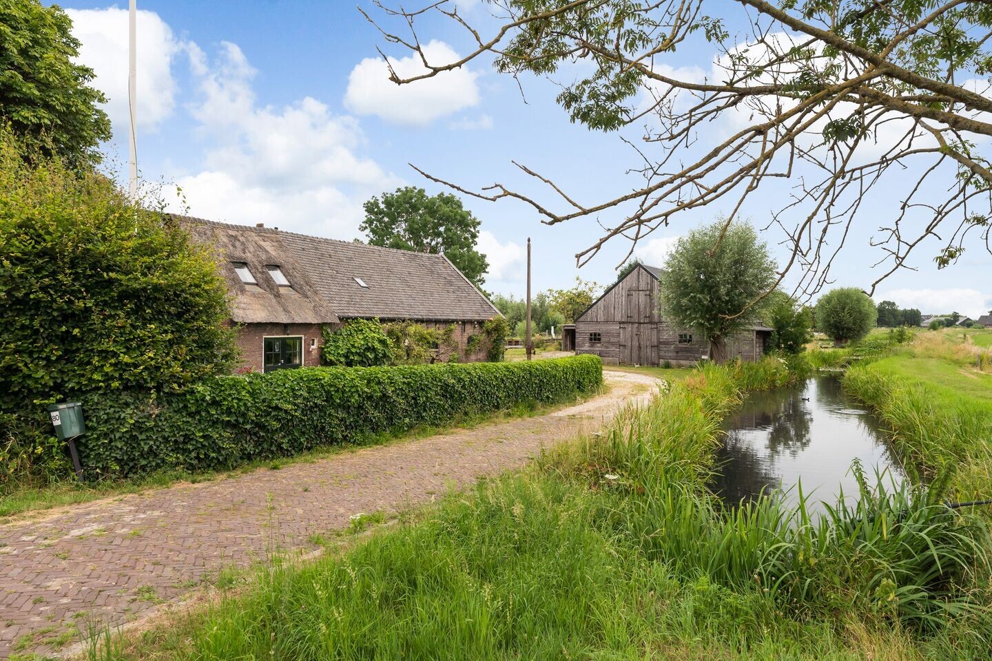 Vrijstaande woning te koop: Buitenkerk 80, Zwammerdam