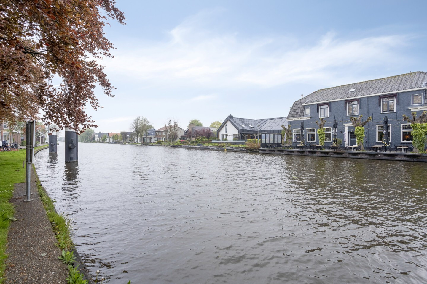 Vrijstaande woning te koop: Kerkstraat 13, Woubrugge