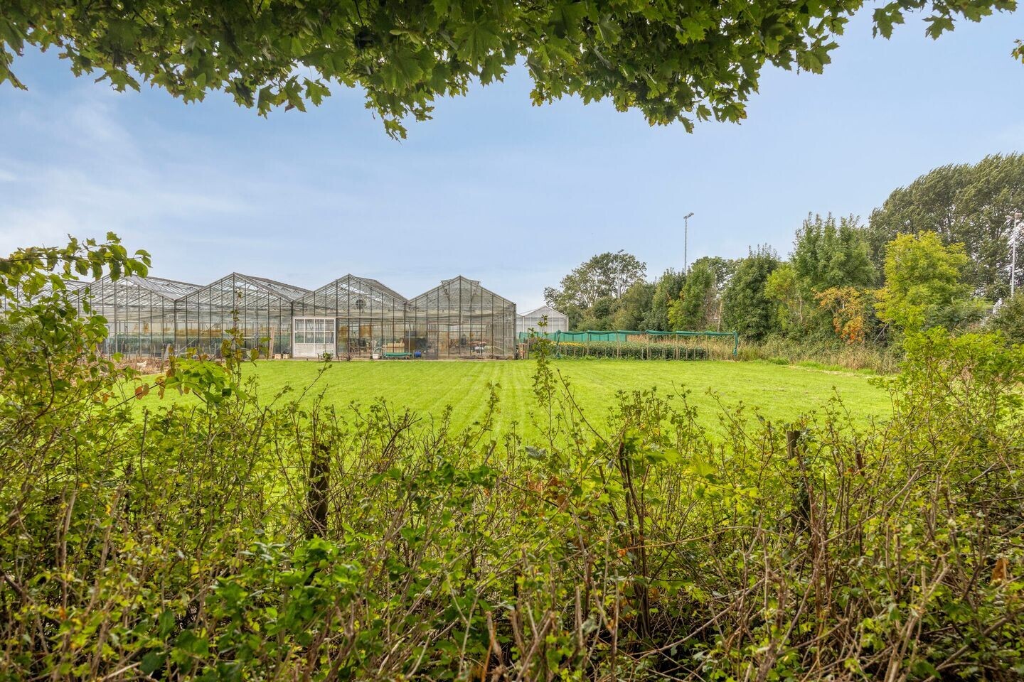Hoekwoning te koop: Vingerhoedtstraat 13, Woubrugge