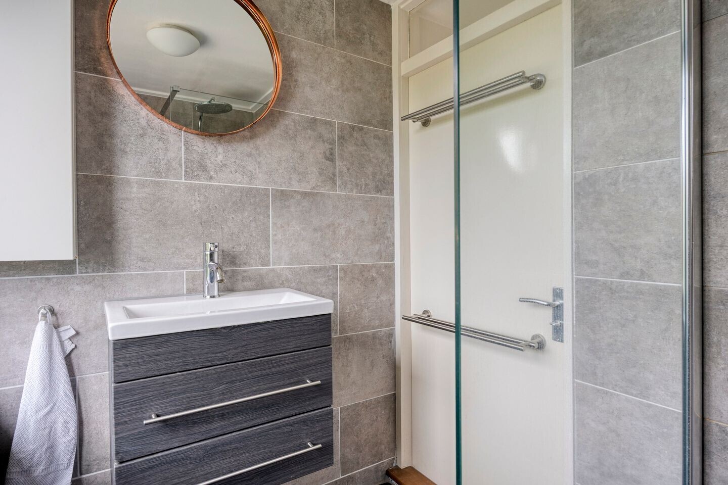 Hoekwoning te koop: Vingerhoedtstraat 13, Woubrugge