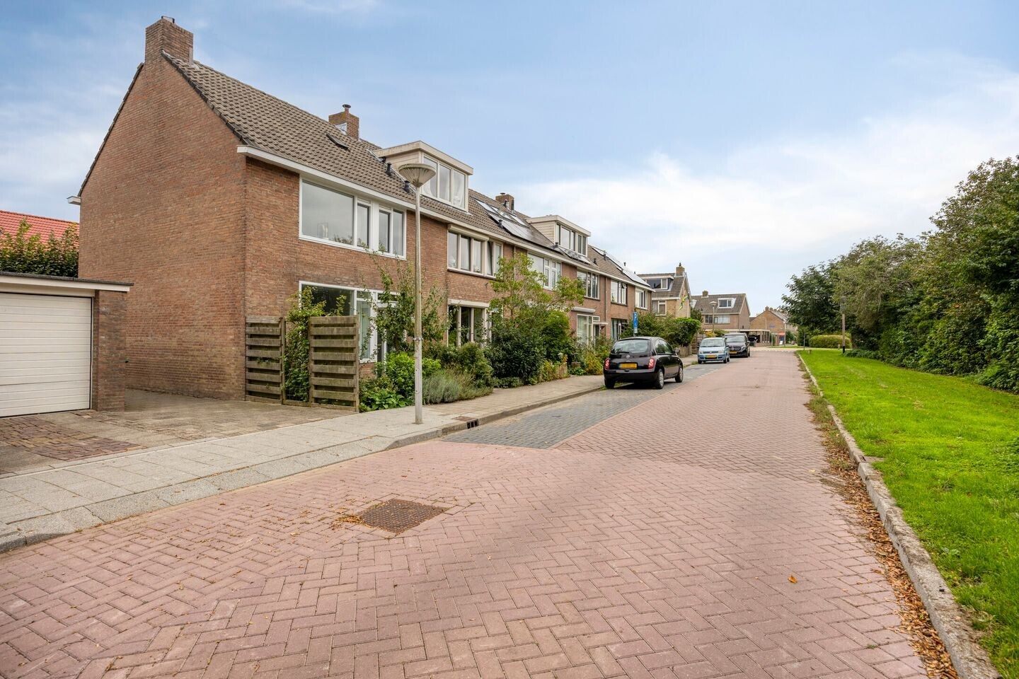 Hoekwoning te koop: Vingerhoedtstraat 13, Woubrugge