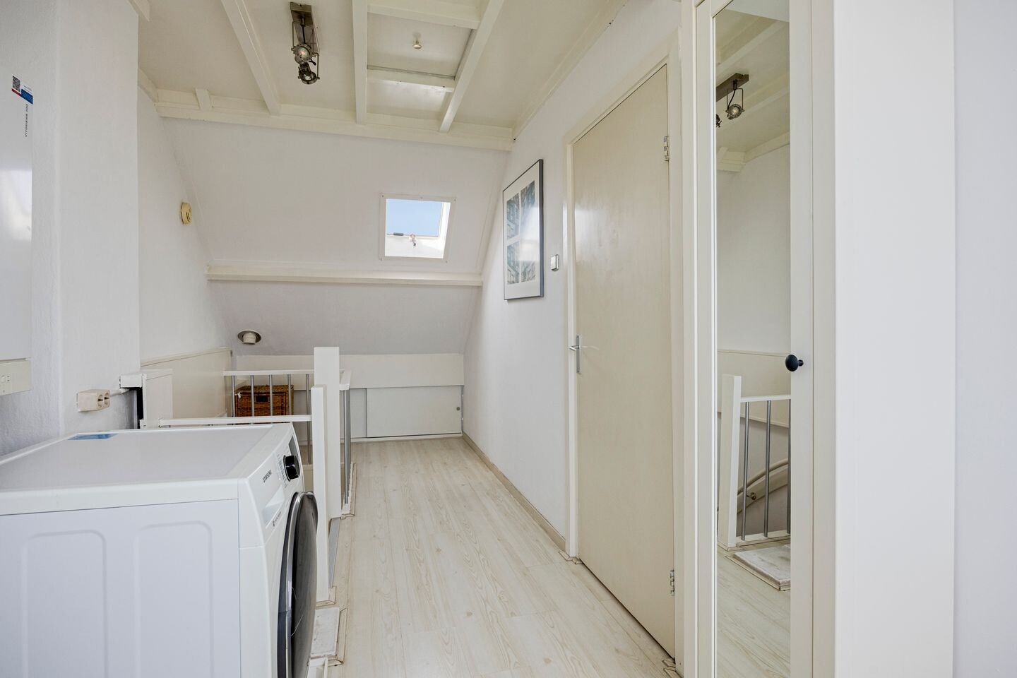 Hoekwoning te koop: Vingerhoedtstraat 13, Woubrugge
