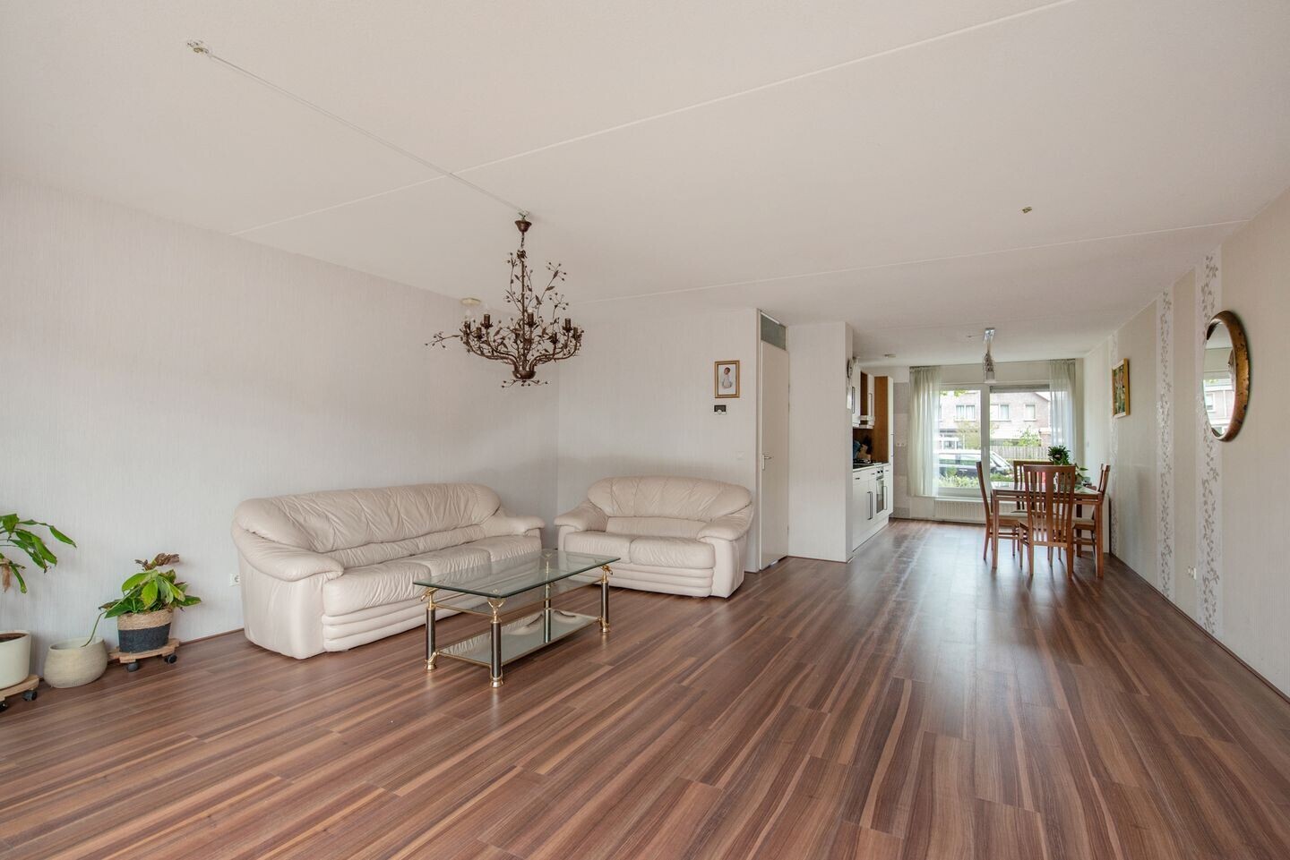 Tussenwoning te koop: Pijlkruidveld 43, 'S-Gravenhage
