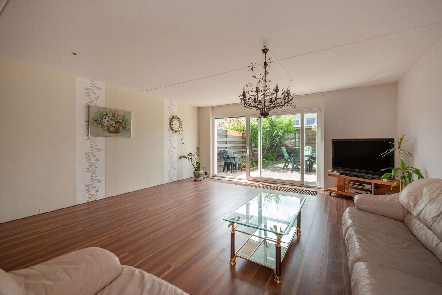 Tussenwoning te koop: Pijlkruidveld 43, 'S-Gravenhage