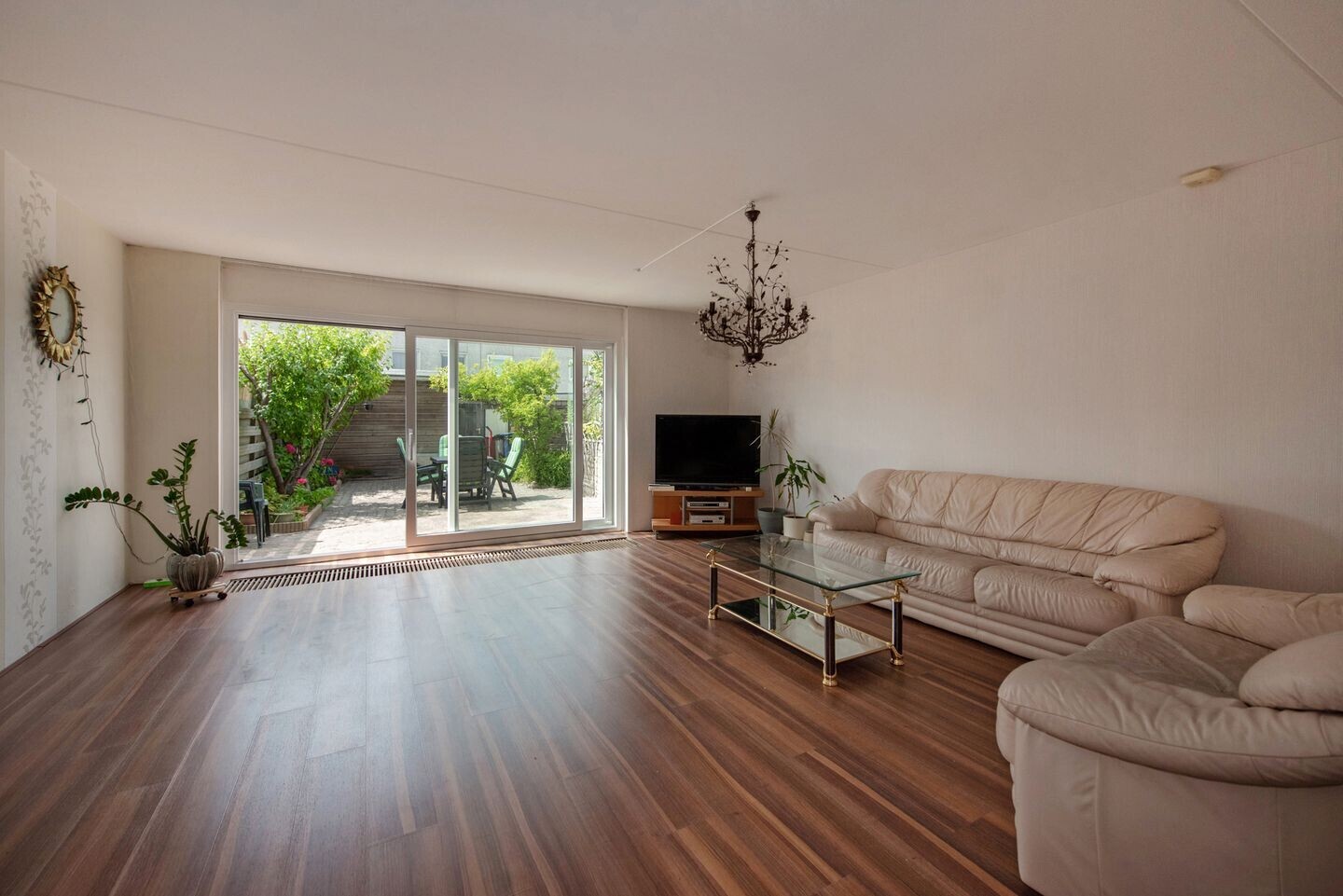 Tussenwoning te koop: Pijlkruidveld 43, 'S-Gravenhage