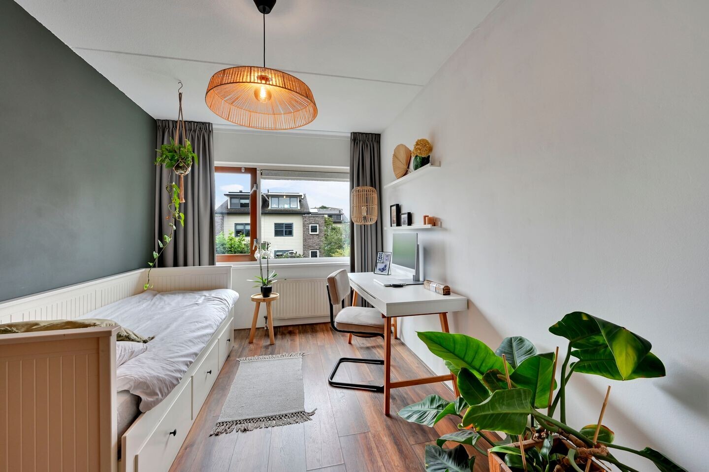 Tussenwoning te koop: Dodaarsoever 14, 'S-Gravenhage