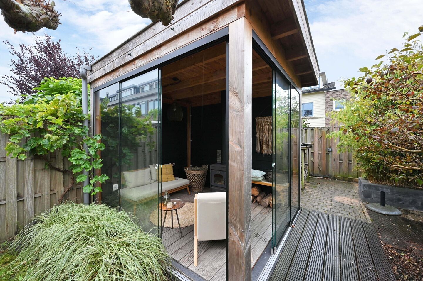 Tussenwoning te koop: Dodaarsoever 14, 'S-Gravenhage