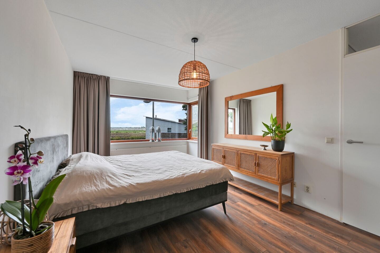 Tussenwoning te koop: Dodaarsoever 14, 'S-Gravenhage