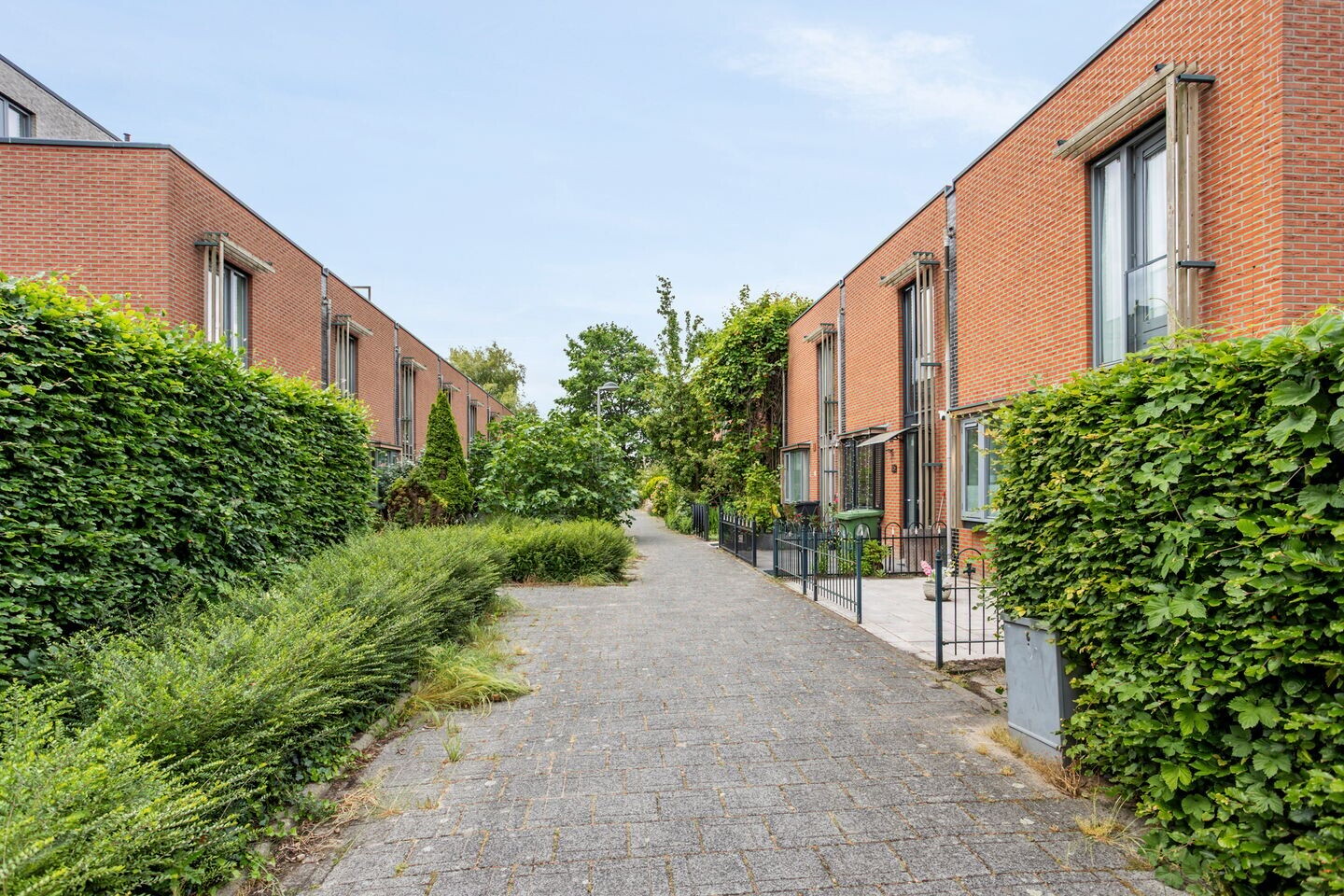Tussenwoning te koop: Handbalstraat 3, 'S-Gravenhage