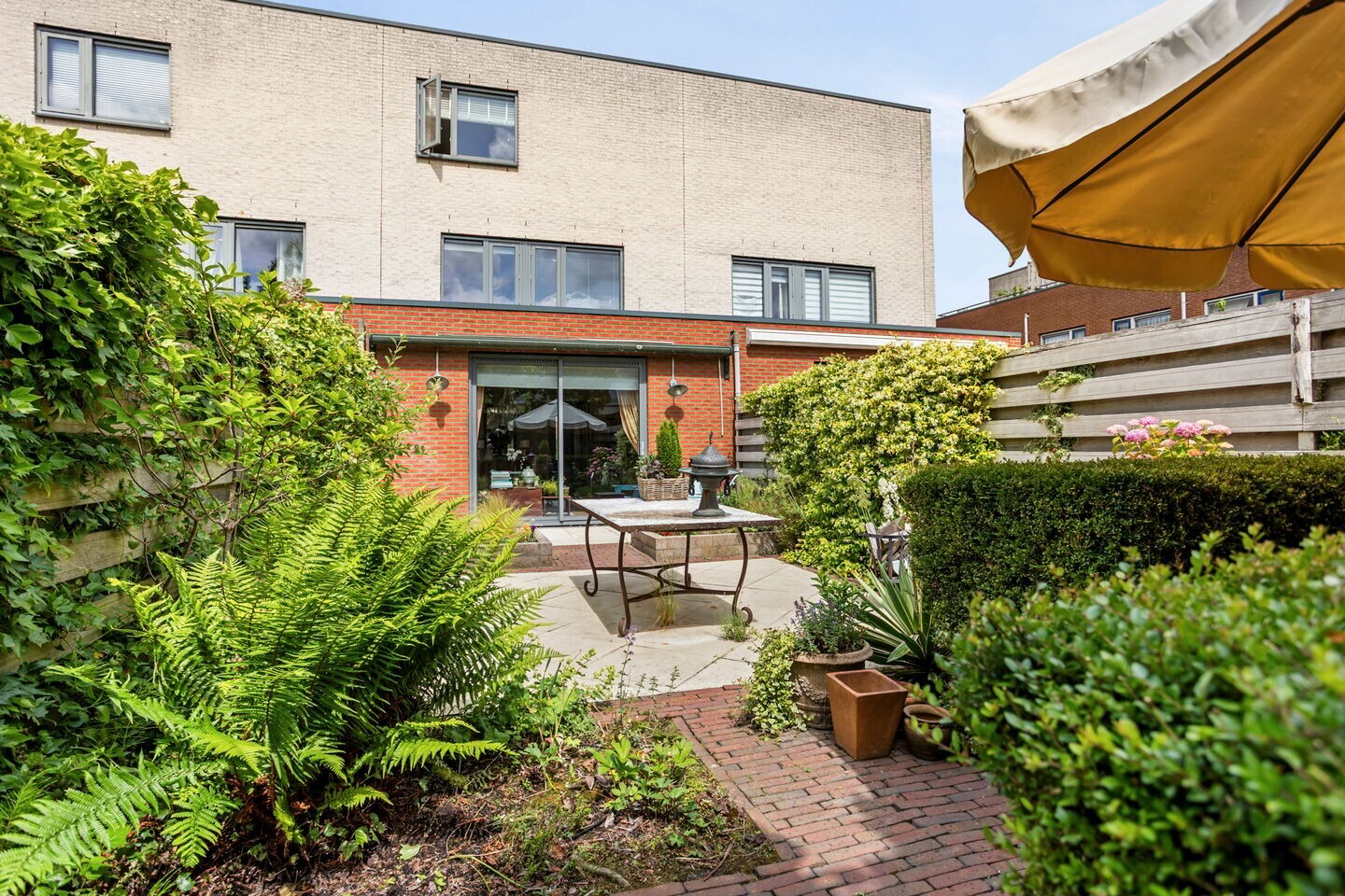 Tussenwoning te koop: Handbalstraat 3, 'S-Gravenhage