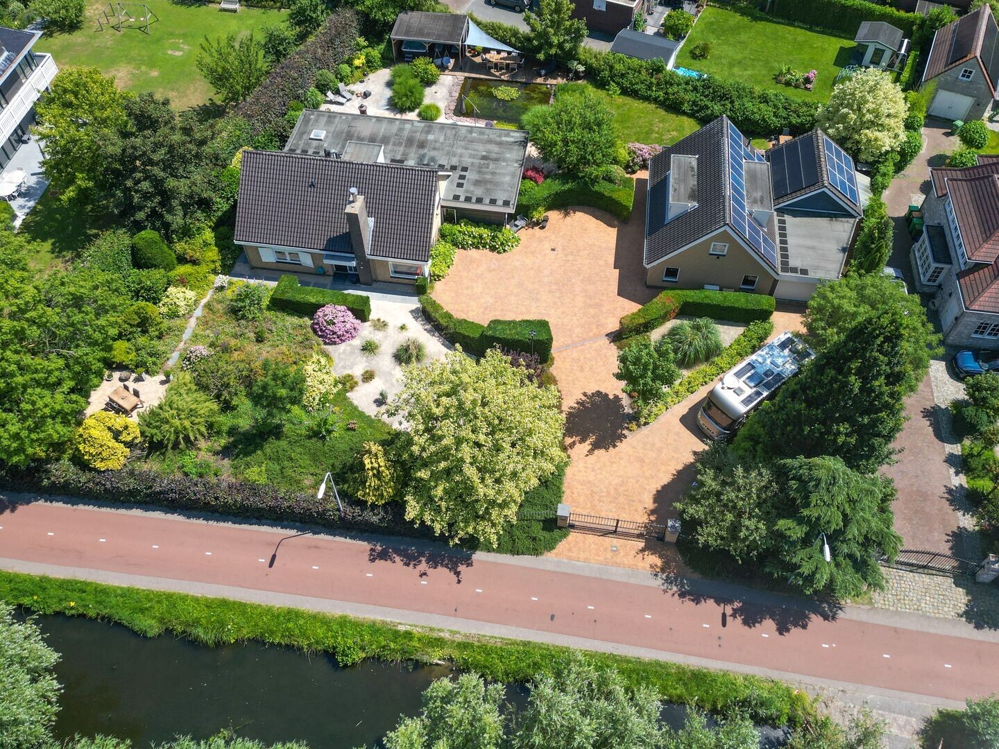 Vrijstaande woning te koop: Veenweg 194, 'S-Gravenhage