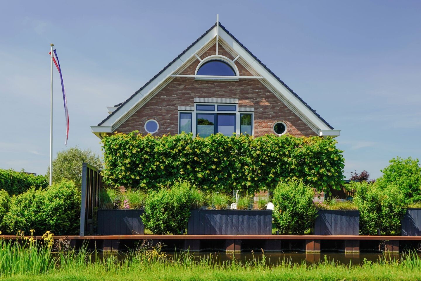 Vrijstaande woning te koop: Veenweg 143, 'S-Gravenhage