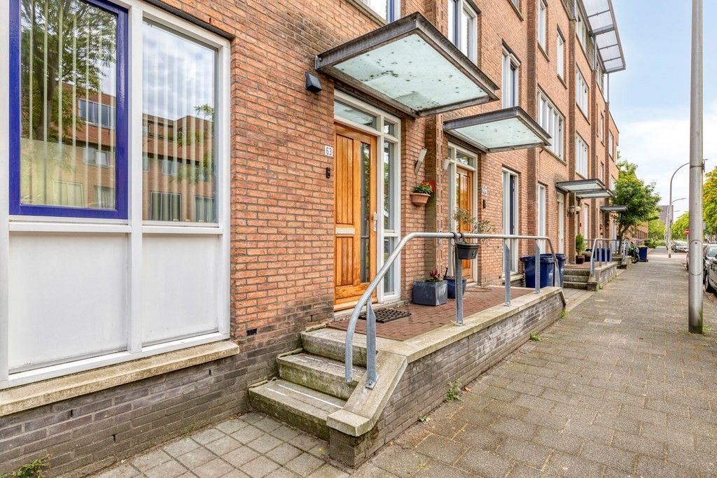 Tussenwoning te koop: Weidevogellaan 63, 'S-Gravenhage