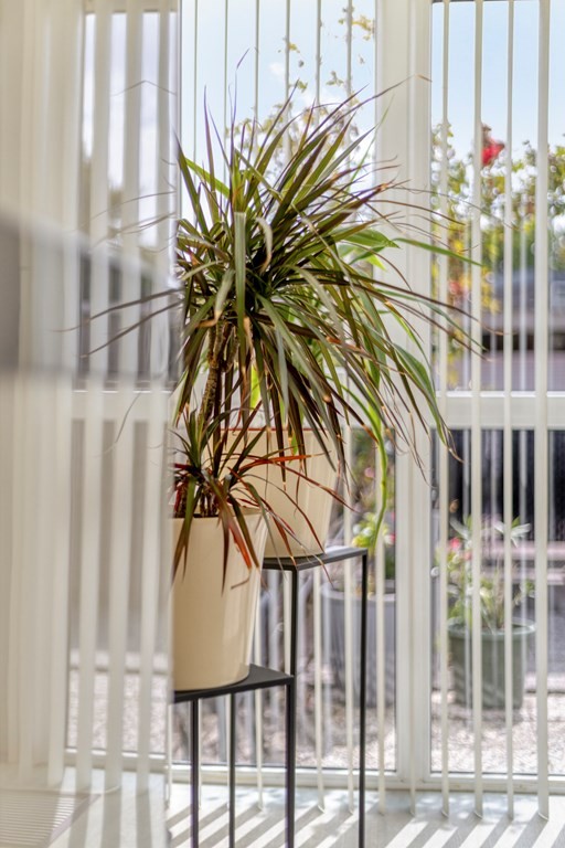 Tussenwoning te koop: Weidevogellaan 63, 'S-Gravenhage