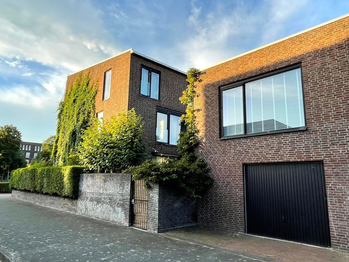 Hoekwoning te koop: Nootdorpse Landingslaan 138, 'S-Gravenhage