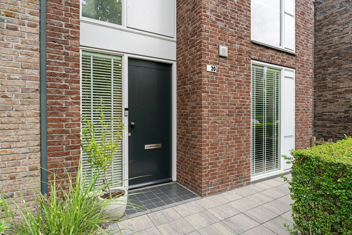 Tussenwoning te koop: Rietgorsstraat 20, 'S-Gravenhage