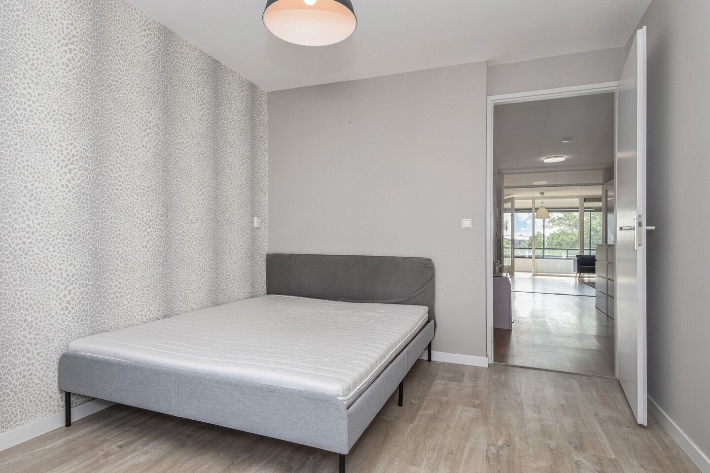 Appartement te koop: Weidevogellaan 154, 'S-Gravenhage