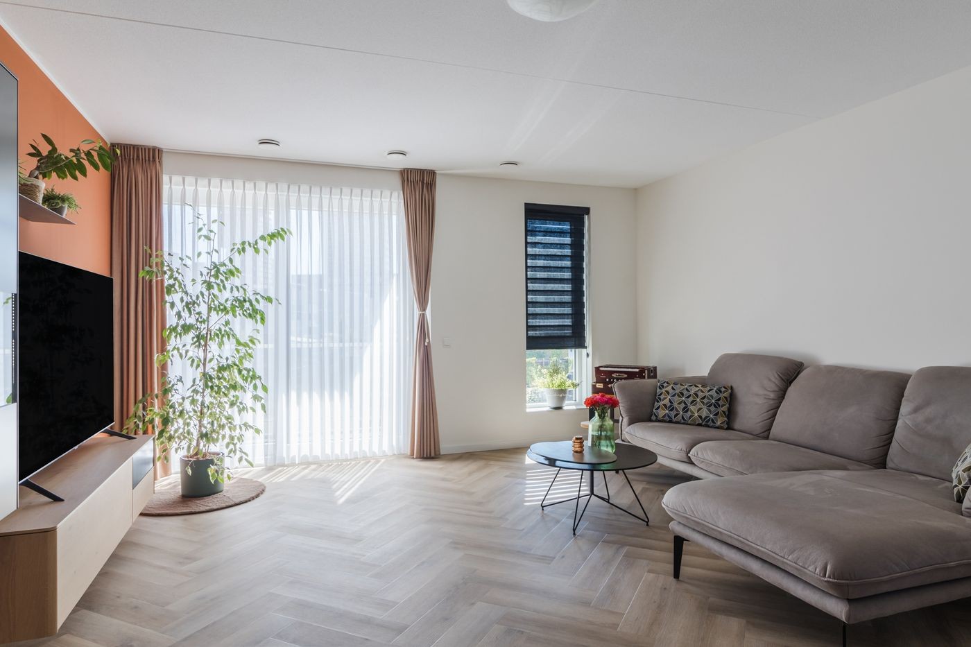 Appartement te koop: Koolwitjelaan 143, 'S-Gravenhage