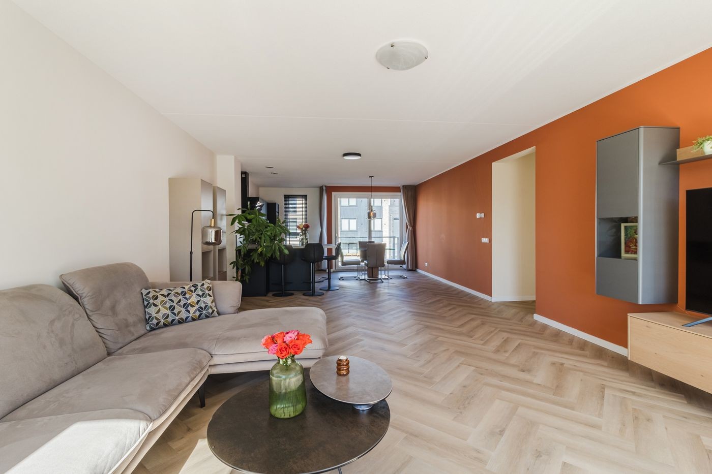 Appartement te koop: Koolwitjelaan 143, 'S-Gravenhage
