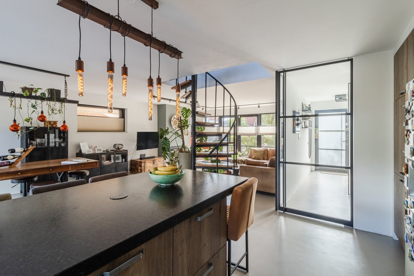Tussenwoning te koop: Pluimzegge 31, 'S-Gravenhage