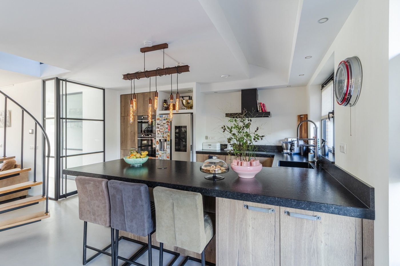 Tussenwoning te koop: Pluimzegge 31, 'S-Gravenhage