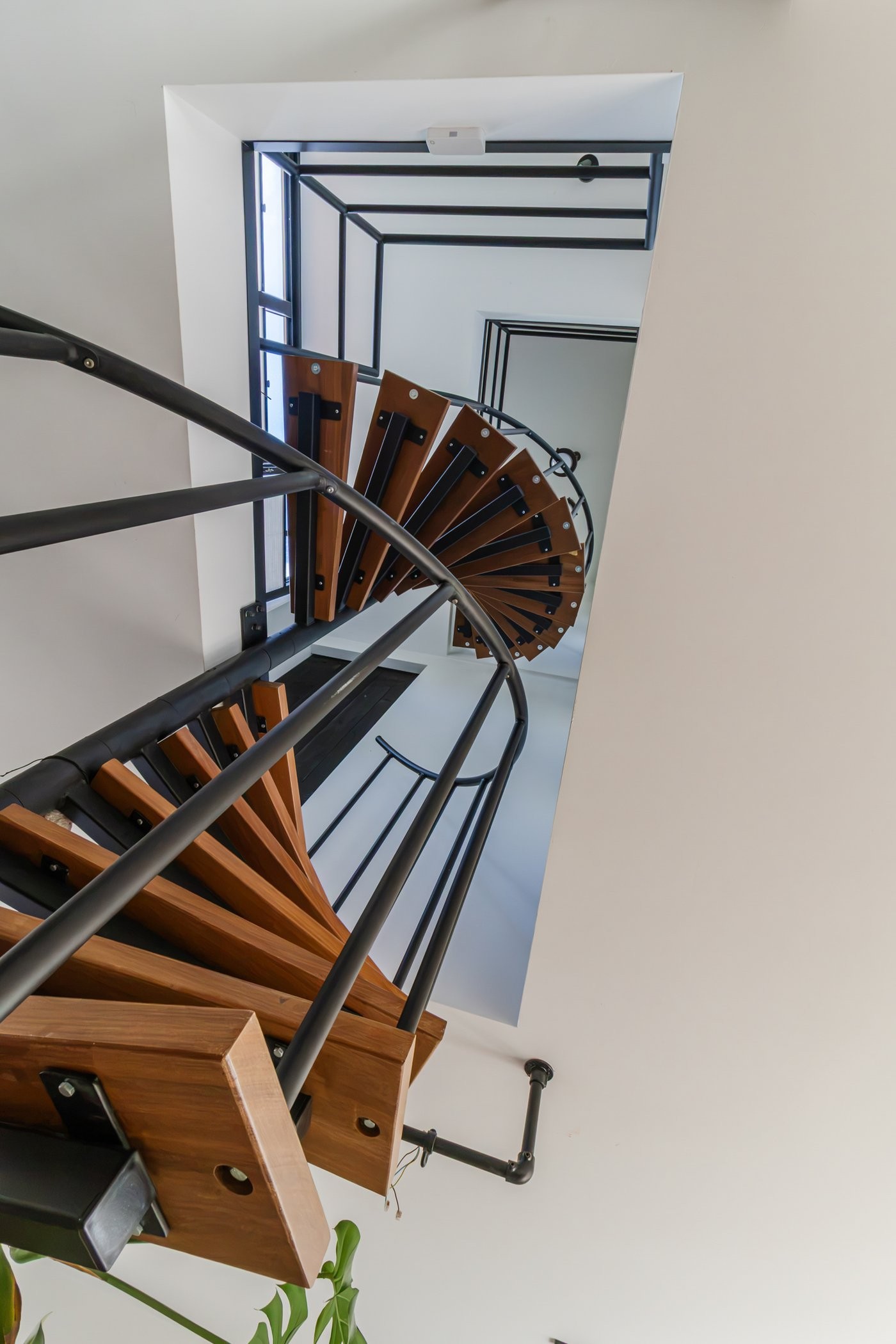 Tussenwoning te koop: Pluimzegge 31, 'S-Gravenhage