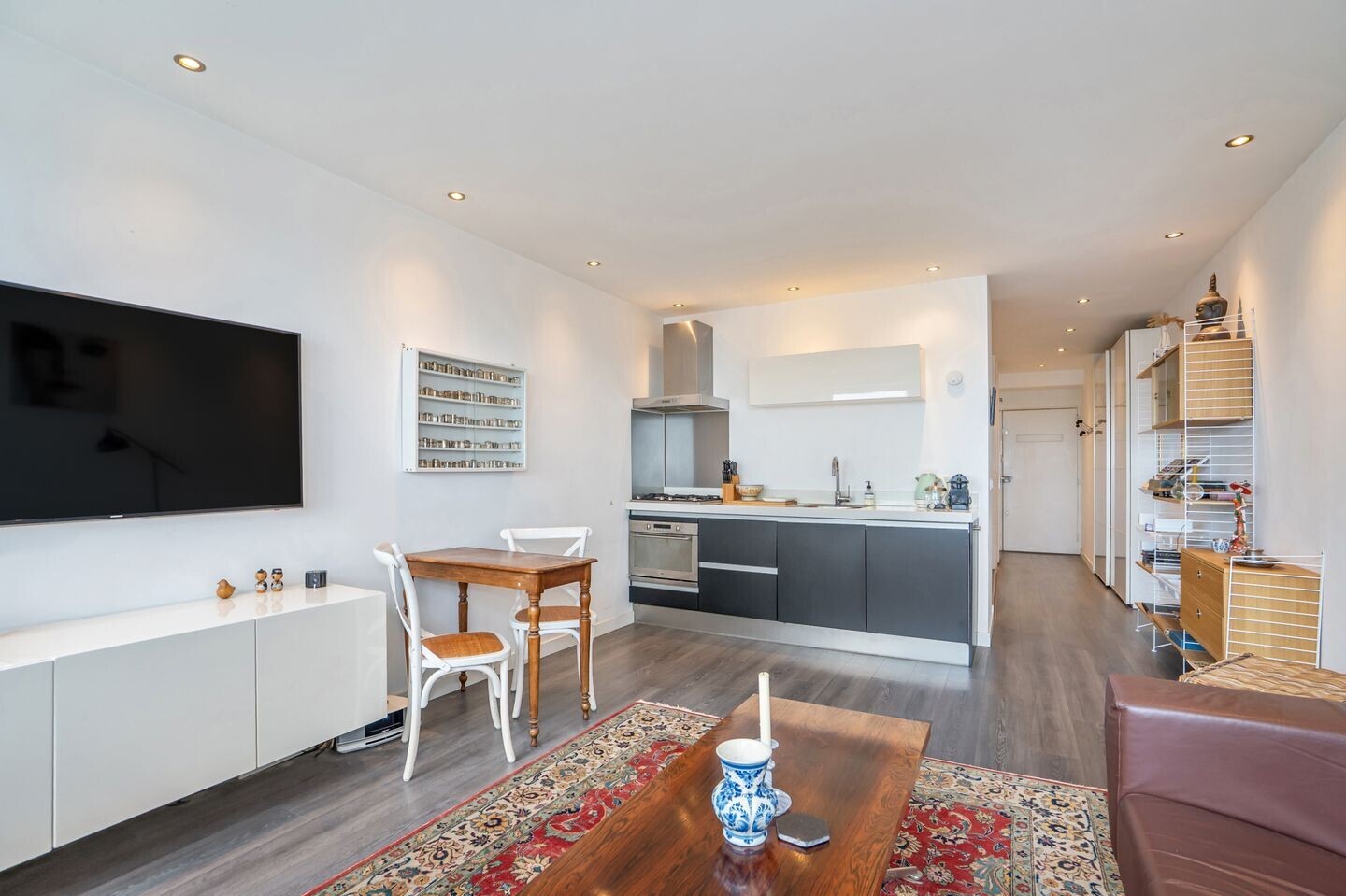 Studio te koop: Gedempte Sloot 170A, 'S-Gravenhage