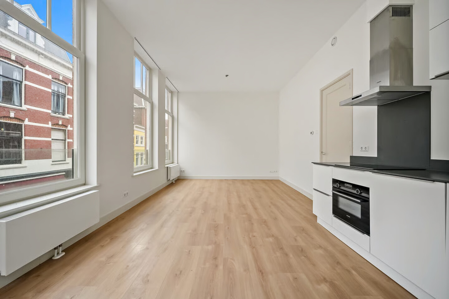 Appartement te koop: Noordeinde 190, 'S-Gravenhage
