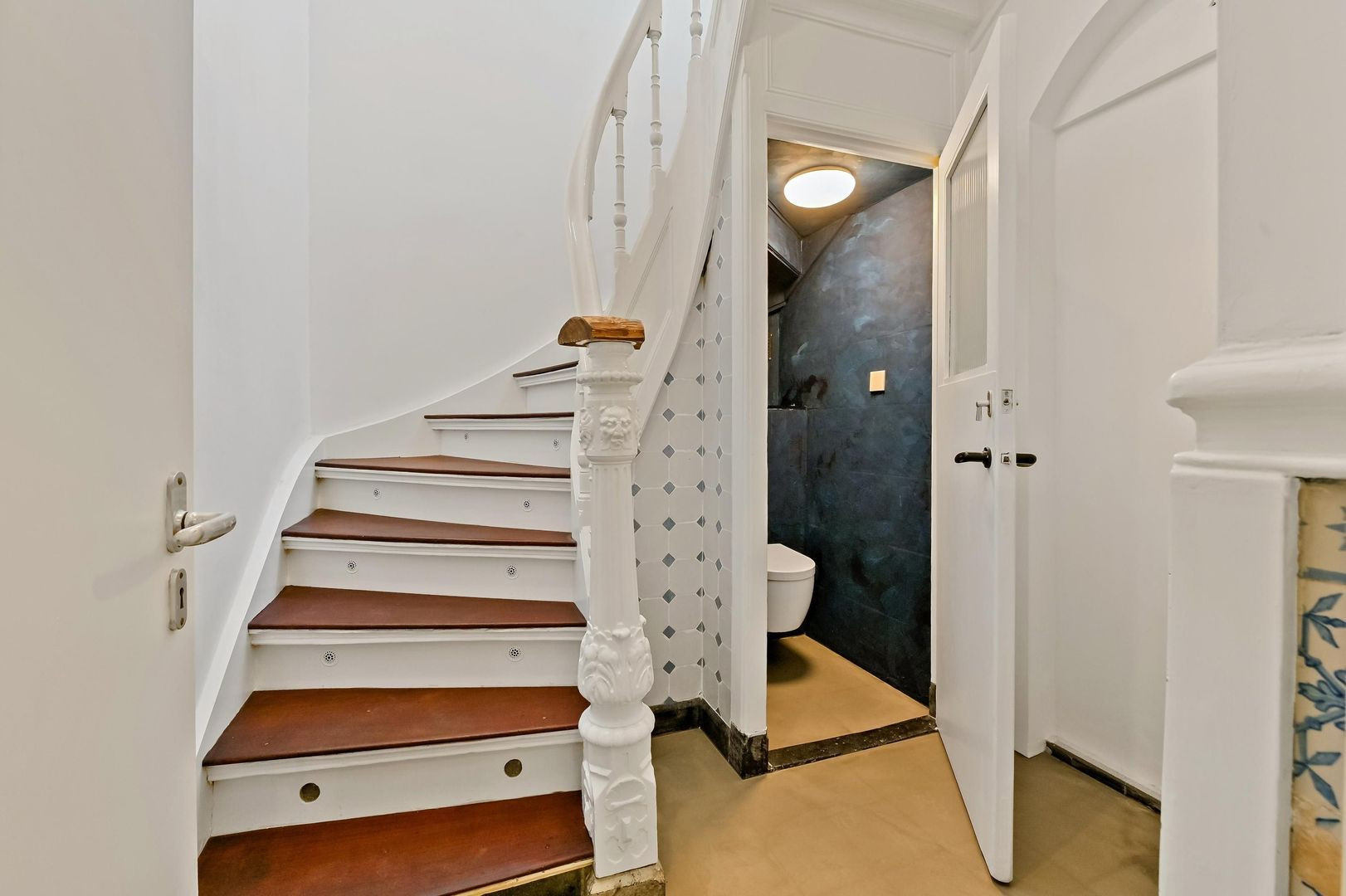 Appartement te koop: Stationsweg 43A, 'S-Gravenhage