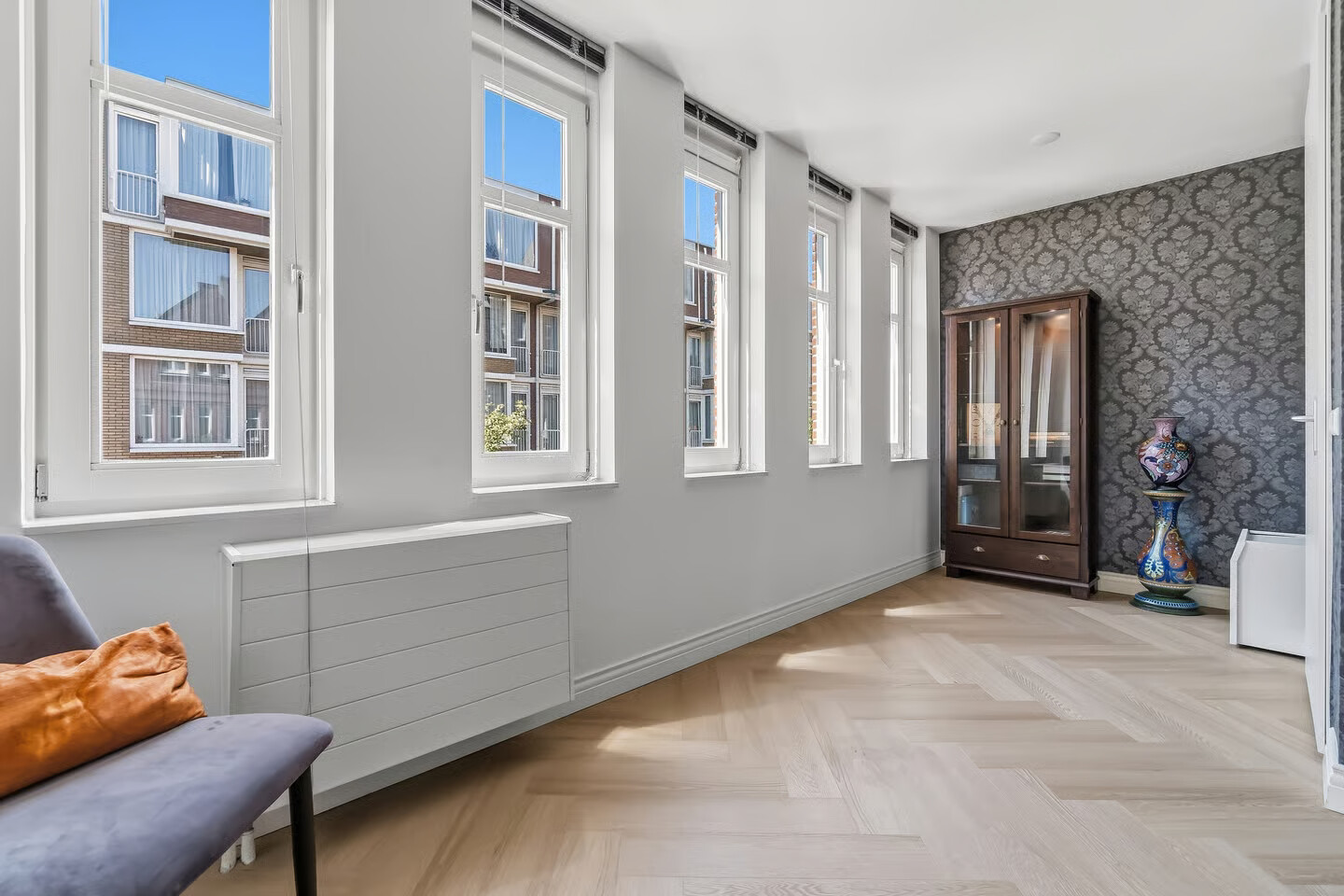 Tussenwoning te koop: Christoffel Plantijnstraat 10, 'S-Gravenhage