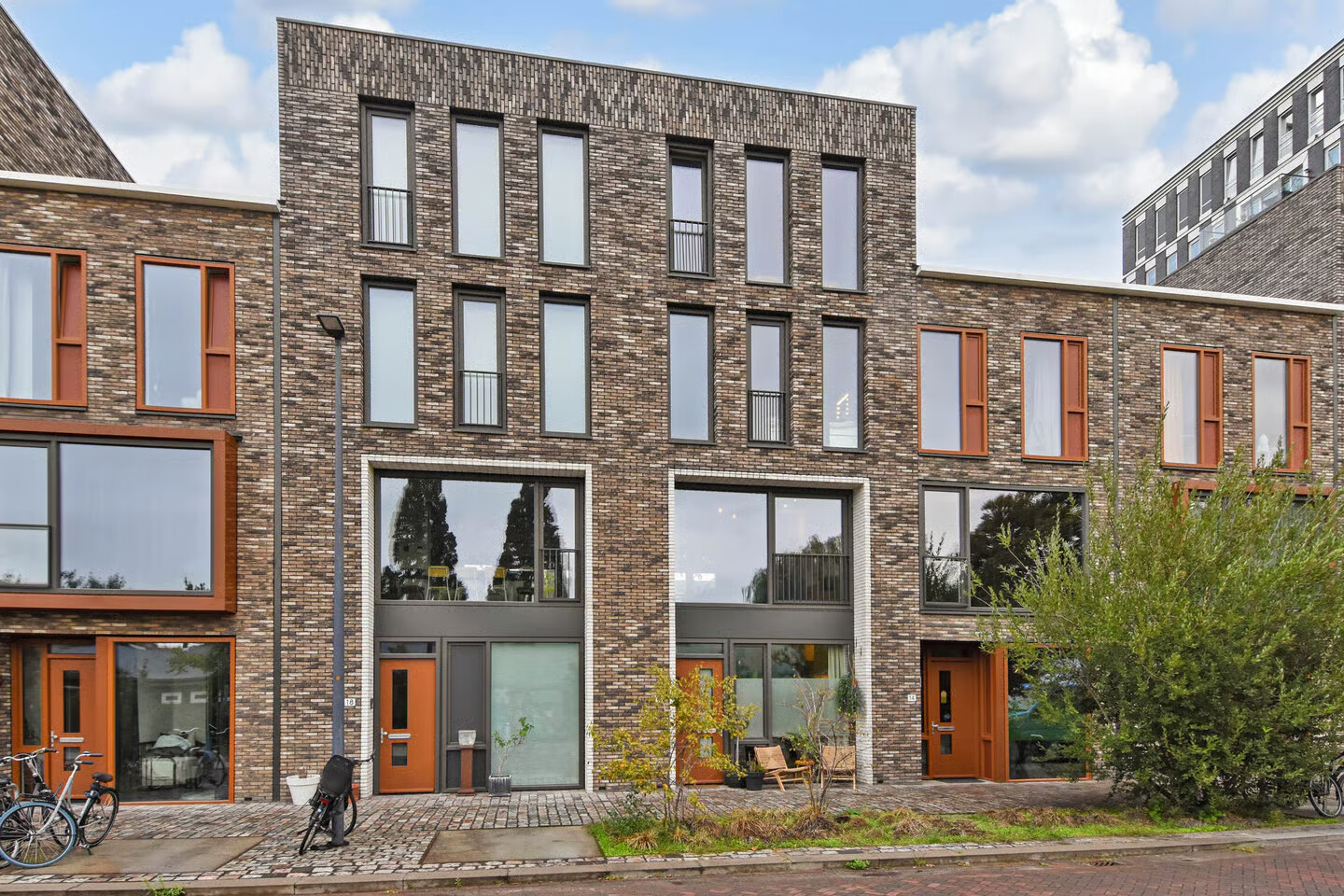Tussenwoning te koop: Marsstraat 16, 'S-Gravenhage