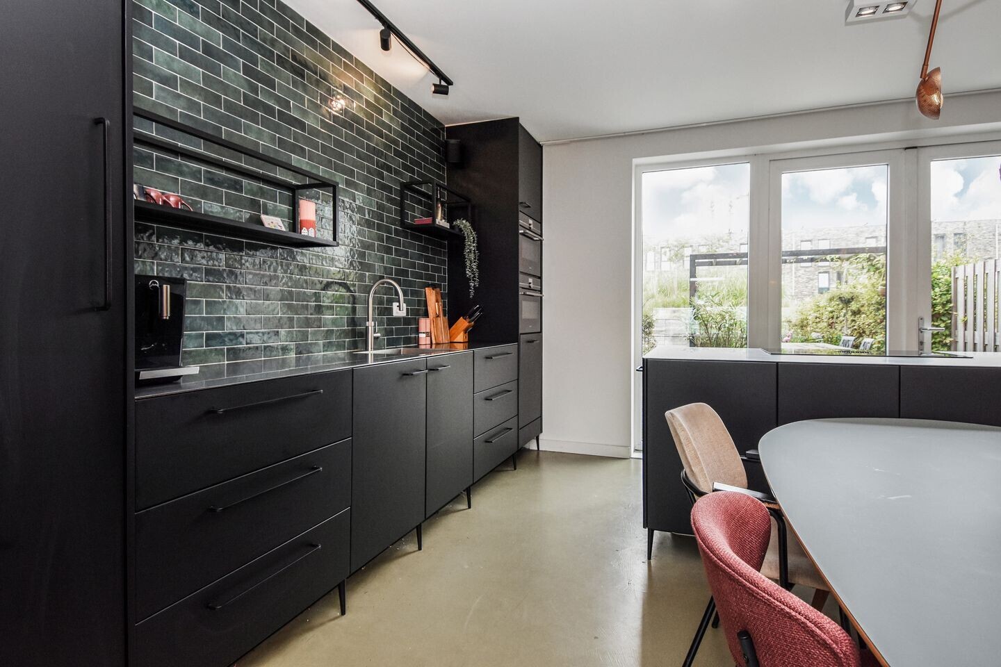Tussenwoning te koop: Marsstraat 16, 'S-Gravenhage