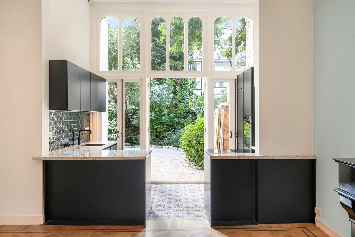 Tussenwoning te koop: Groot Hertoginnelaan 54, 'S-Gravenhage