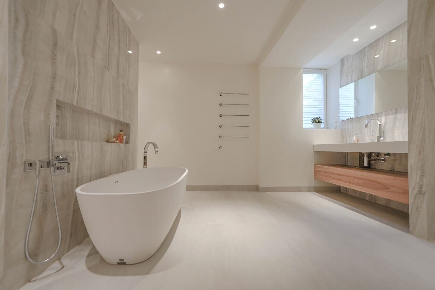 Appartement te koop: Carnegielaan 1, 'S-Gravenhage