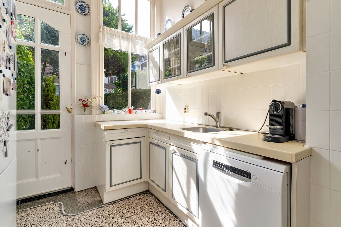 Tussenwoning te koop: Nicolaïstraat 4, 'S-Gravenhage