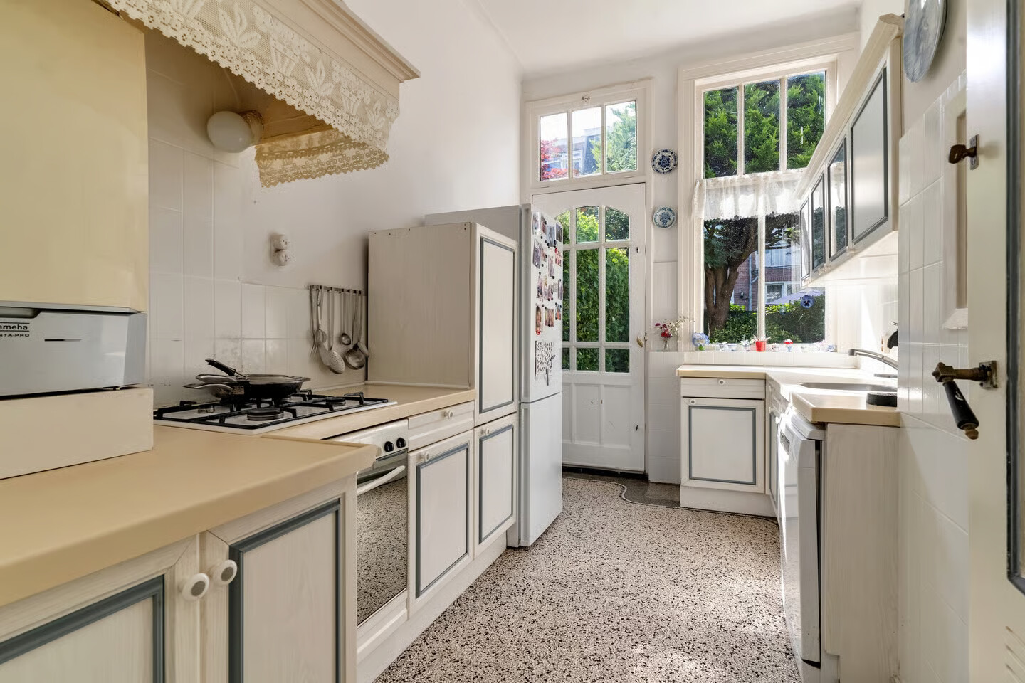 Tussenwoning te koop: Nicolaïstraat 4, 'S-Gravenhage