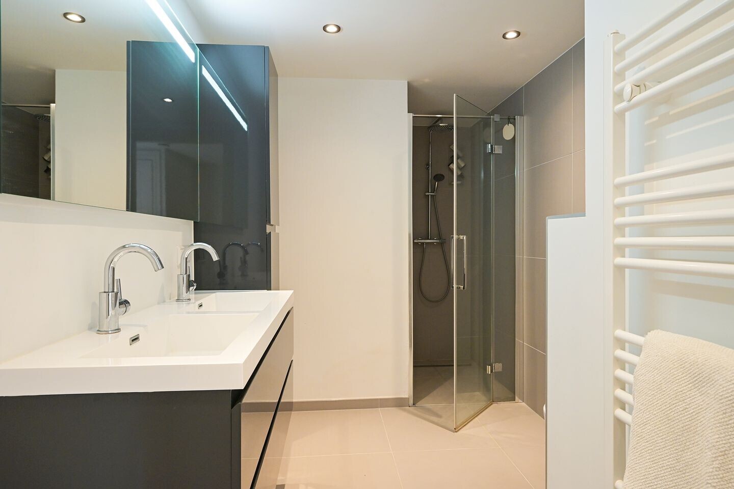 Appartement te koop: Witte de Withstraat 3C, 'S-Gravenhage