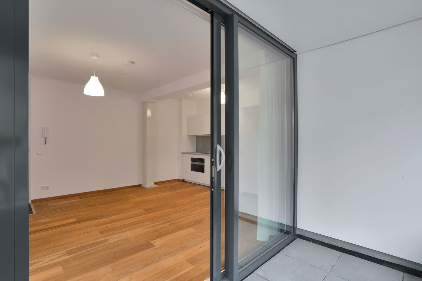 Studio te koop: Verisstraat 166, 'S-Gravenhage