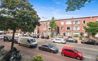 De Genestet. 51